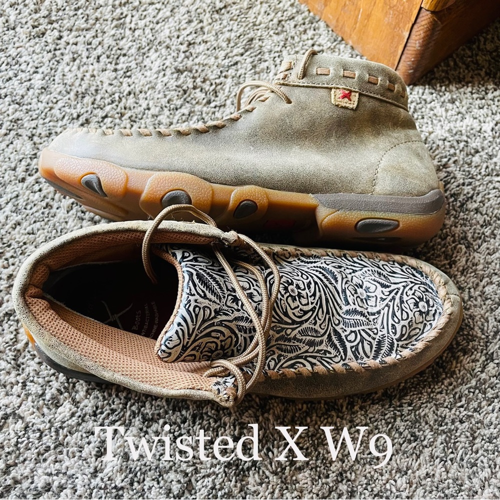 Twisted X Tooled Chucca Driving Moccasin W9